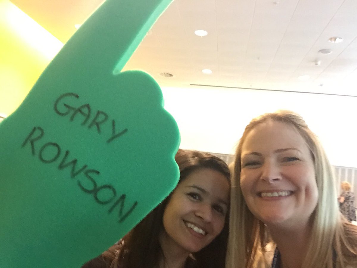 SherieDMHS's tweet photo. Representing #TeamRowson! @MlcSignet #mlc2016 https://t.co/x9c8OhCI7z