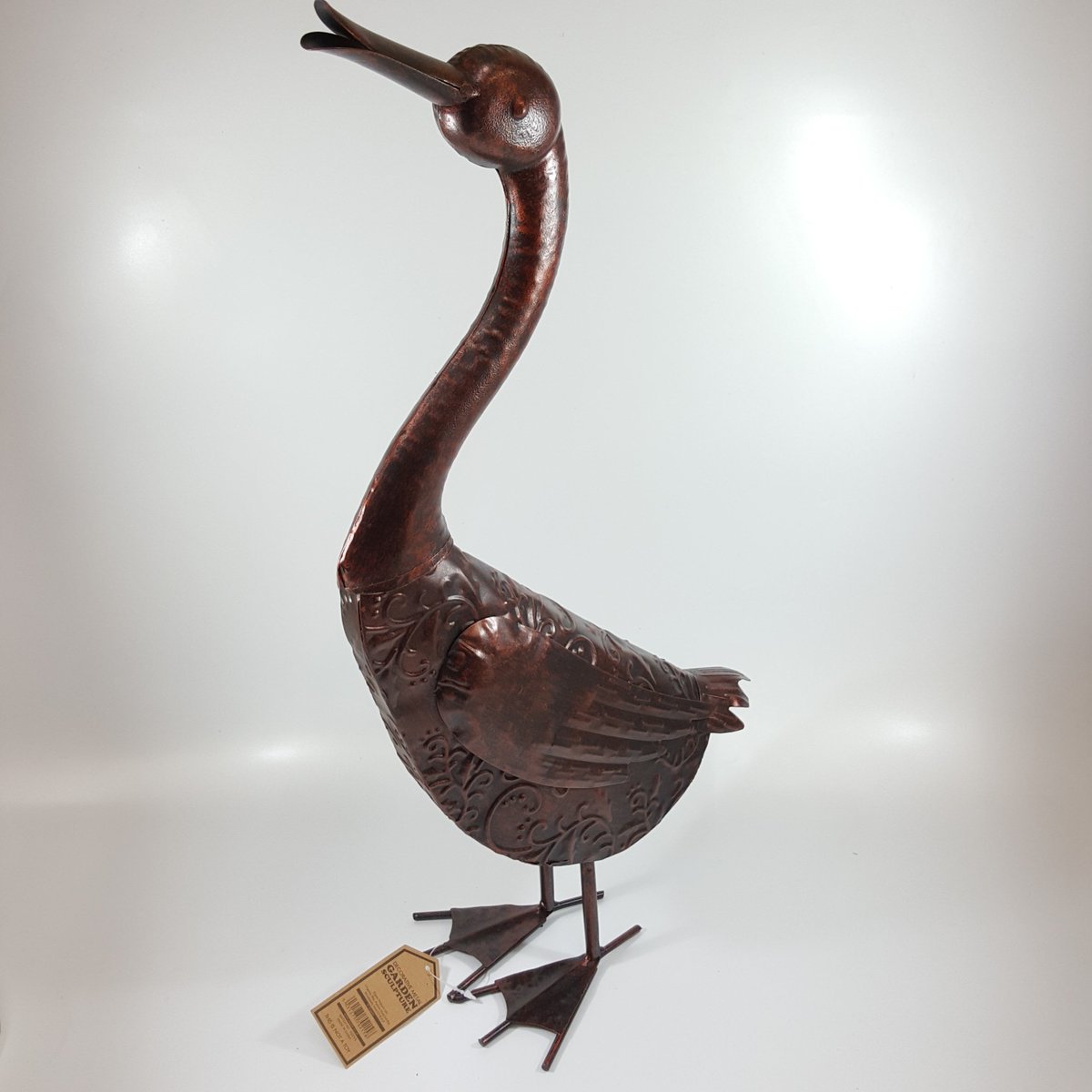 Bronze duck for your lovely garden #giftsforgardeners #themedgifts
buff.ly/2dloeFw