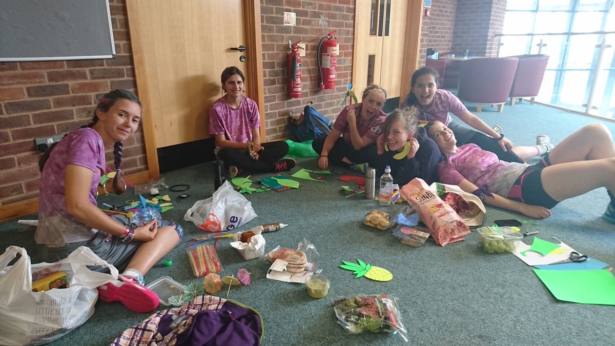 Good crafting sesh happening here at #sicko #fingerthumbs #GuessMyCocktail