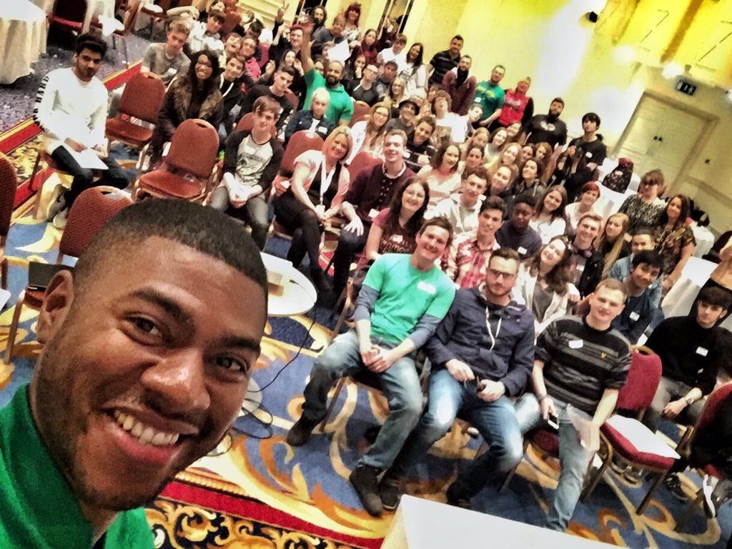 iitsfusion's tweet photo. Back at it again. #CreativeMischief 😉 Love my #Cardiff crew. 👊🏾 #BigMusicCDD #BigMusic https://t.co/UjyKp5eCHS