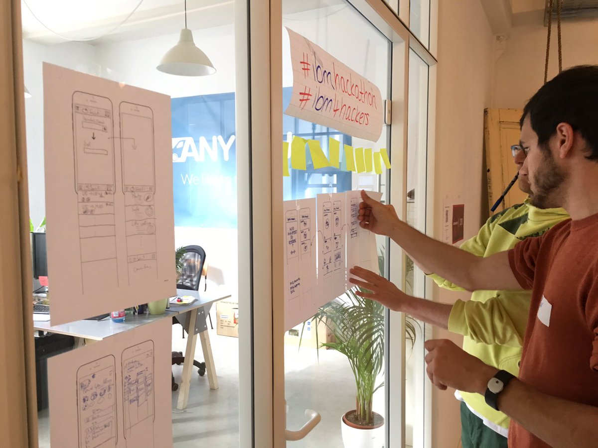 rueggenk's tweet image. UX Design Coaches from @aperto at work at #Ibmhackathon @AhoyBerlin