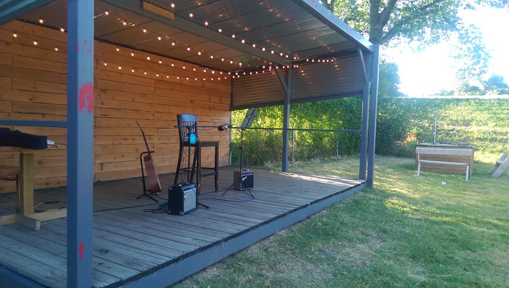 _thurbermingus's tweet photo. Looking forward to having another great #local #singersongwriter tonight, #free #concert @ 7, #livemusic #fortworth https://t.co/IVM2syhHed