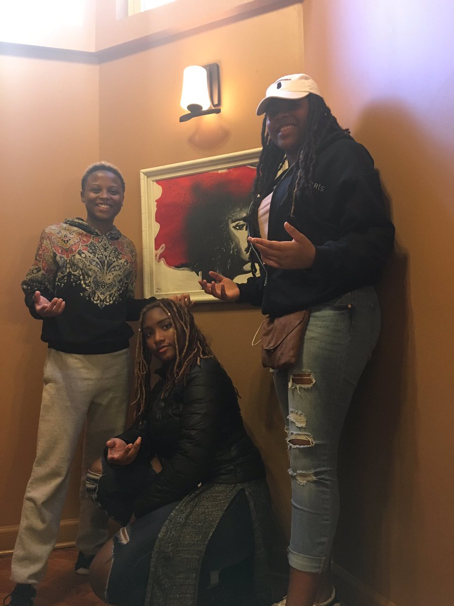 OurStoryChiUBM's tweet photo. big ups to our guest today @BellaBahhs with all of this #BlackGirlMagic in the building. Thank you for coming out💕🙏🏾 https://t.co/C9QIA9UF5W