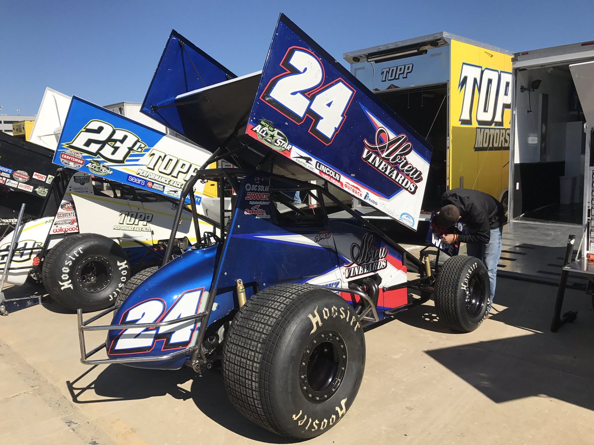 FKrodends's tweet photo. Tons of #TeamFK drivers at @EldoraSpeedway . Thank you for the support @ASCoC . Good luck everyone https://t.co/YxNRgVTslo