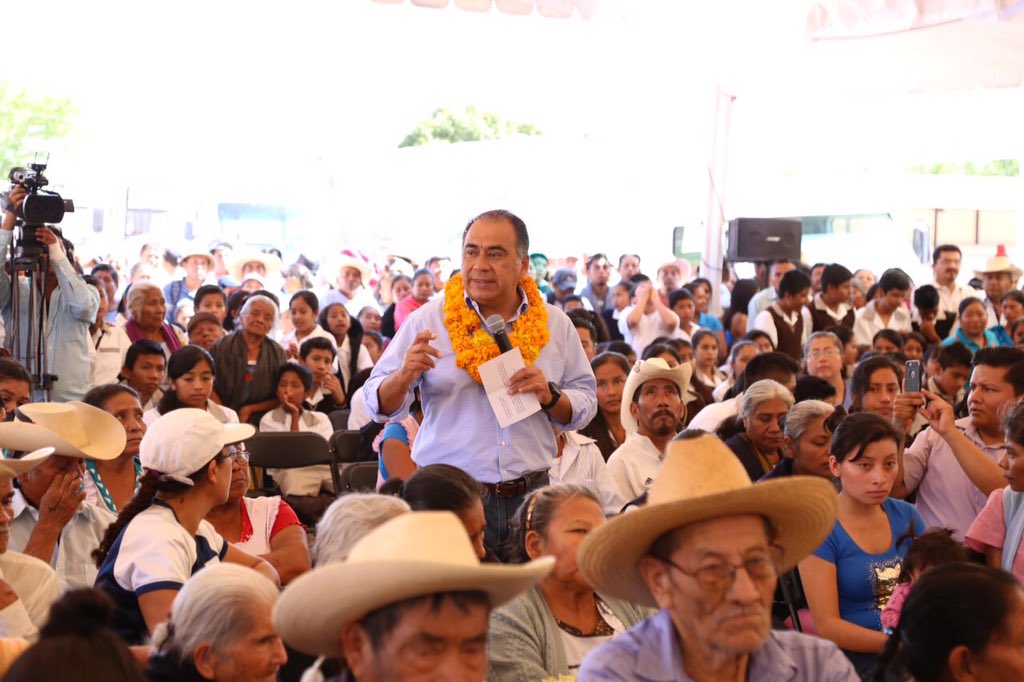 HectorAstudillo's tweet photo. Con gran satisfacción hoy llegamos a los 81 municipios recorridos, meta cumplida
#1AñoTodoGuerrero https://t.co/Pw9kVZoRiW
