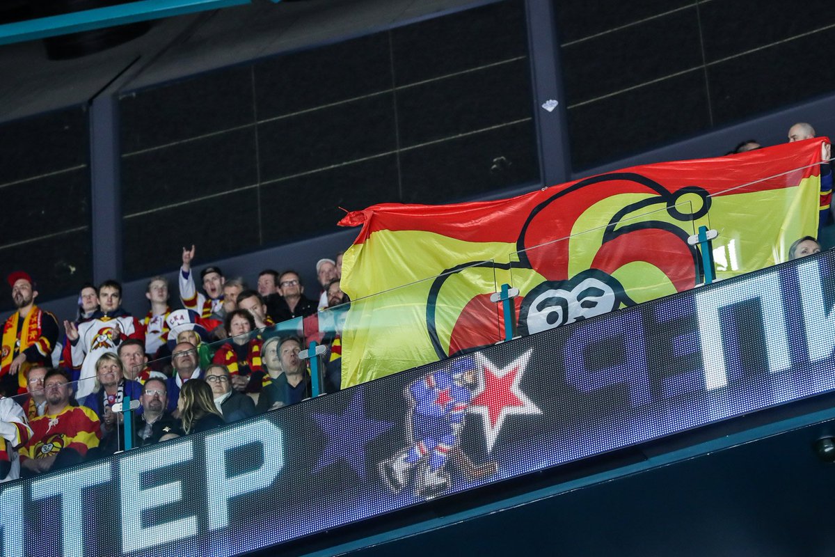 Jokerit_EN's tweet photo. Photos of tonight’s game in Saint Petersburg: https://t.co/Tk5AeUbz8J #Jokerit #KHL #SKAvsJOK @rautiaine https://t.co/uGhh4zZ9kE