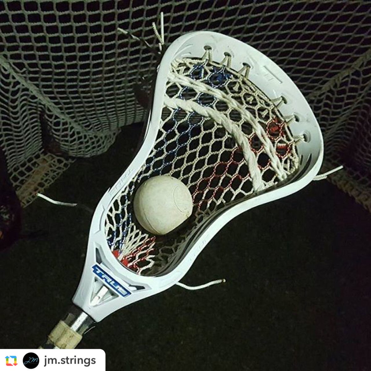 truetemperlx's tweet photo. ======>
@jm.strings:A little late-night toss with the #squad.
#true #memorymesh #udallas #lacrosse #spreadlove https://t.co/MRpSoAP80U