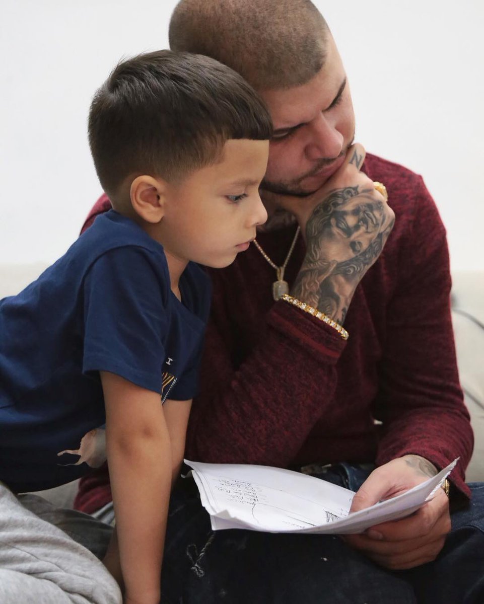 FarrukoOfficial's tweet photo. Mi mejor amigo y legado a este mundo mi alumno mi sangre mi otro yo mi regalo que me regalo Papa Dios kefrenreyes https://t.co/E6se6u2OF1