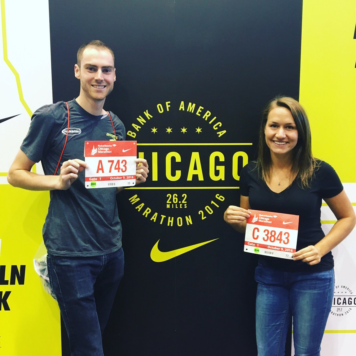 SeanCirovski's tweet photo. Excited to hit the streets of Chicago tomorrow morning for the @ChiMarathon! #MyChicagoMarathon #RunLikeL #fastcouple https://t.co/FGiIVKEwLS