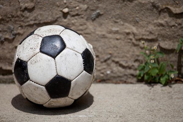 El fútbol es ese hermoso deporte que es capaz de cambiarte de ánimo en cuestión de segundos.