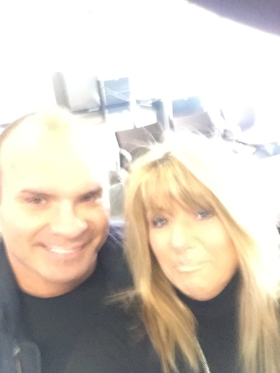 REWoman's tweet photo. Going through pics and find my selfie with @thereal_tiedomi ! #goodsport #YYZbound #airport https://t.co/ASdBpbKveF