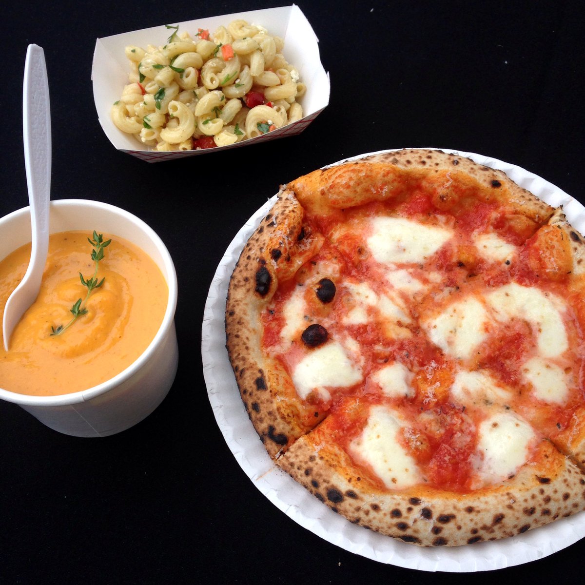 pizzaboatpgh's tweet photo. cooking @spiritpgh til 5 today https://t.co/LM939OIPbz