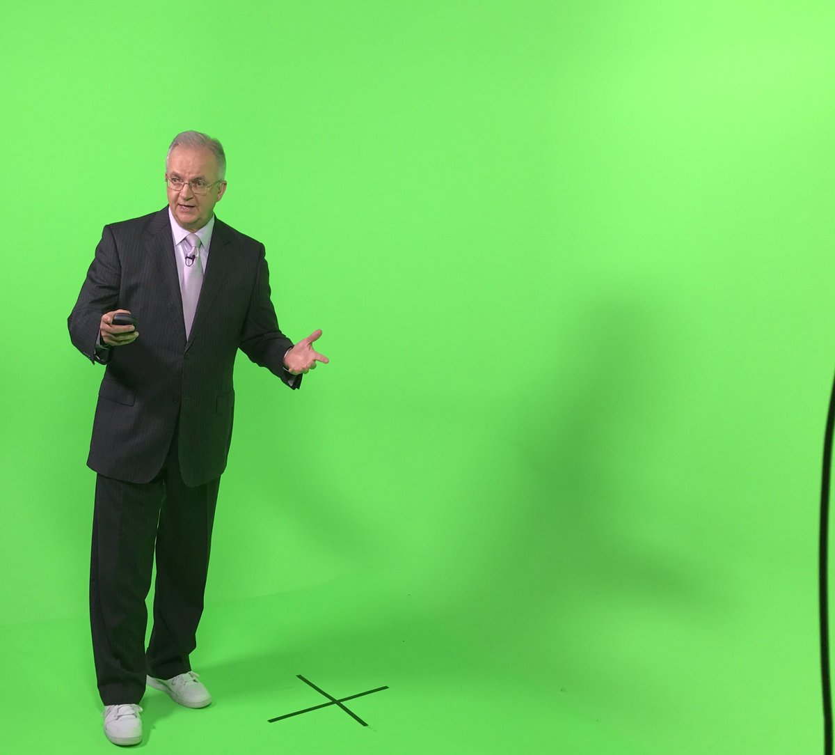 Marathon man @JimGandyWLTX on his 28th straight hour of Hurricane updates.  Put on more coffee!  #WLTX