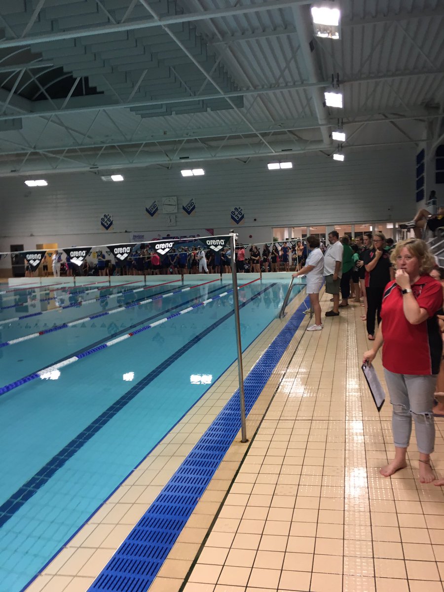 coachphilpot's tweet photo. A minutes silence for @CAmphibians Jamie Stewart at Arena League Basingstoke. #swiminpeace https://t.co/Nr5Zrjh9WF