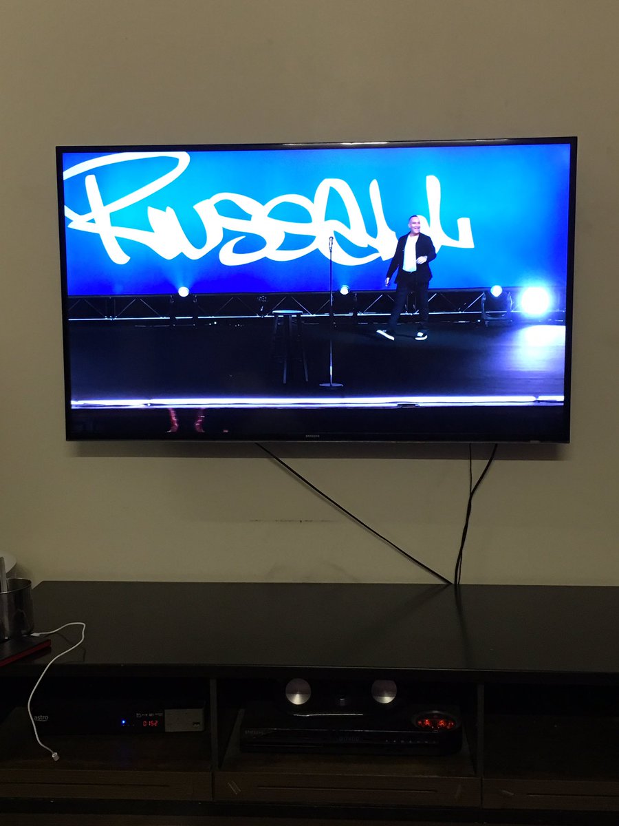 ivansamuel81's tweet photo. Watching with @ngl_angel @therealrussellp @netflix #FrmMalaysia damn i just love this guy tooooo much. #toogoood https://t.co/zVVuSDz5TE