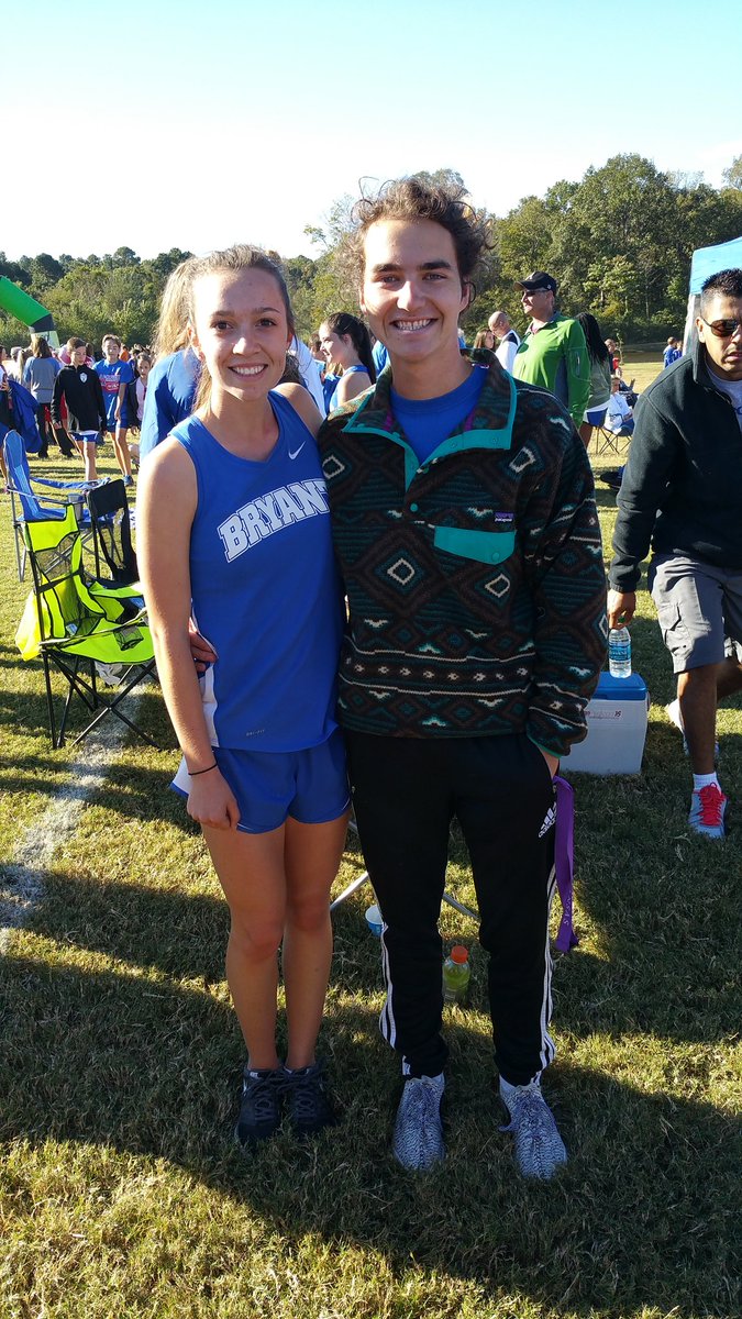 connor_qualls's tweet photo. Fun supporting these hornets this morning! #runcc https://t.co/5wM3rPHfX0