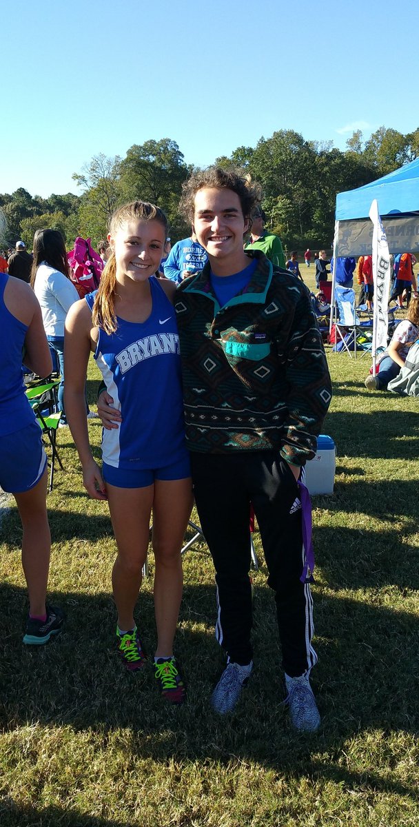 connor_qualls's tweet photo. Fun supporting these hornets this morning! #runcc https://t.co/5wM3rPHfX0