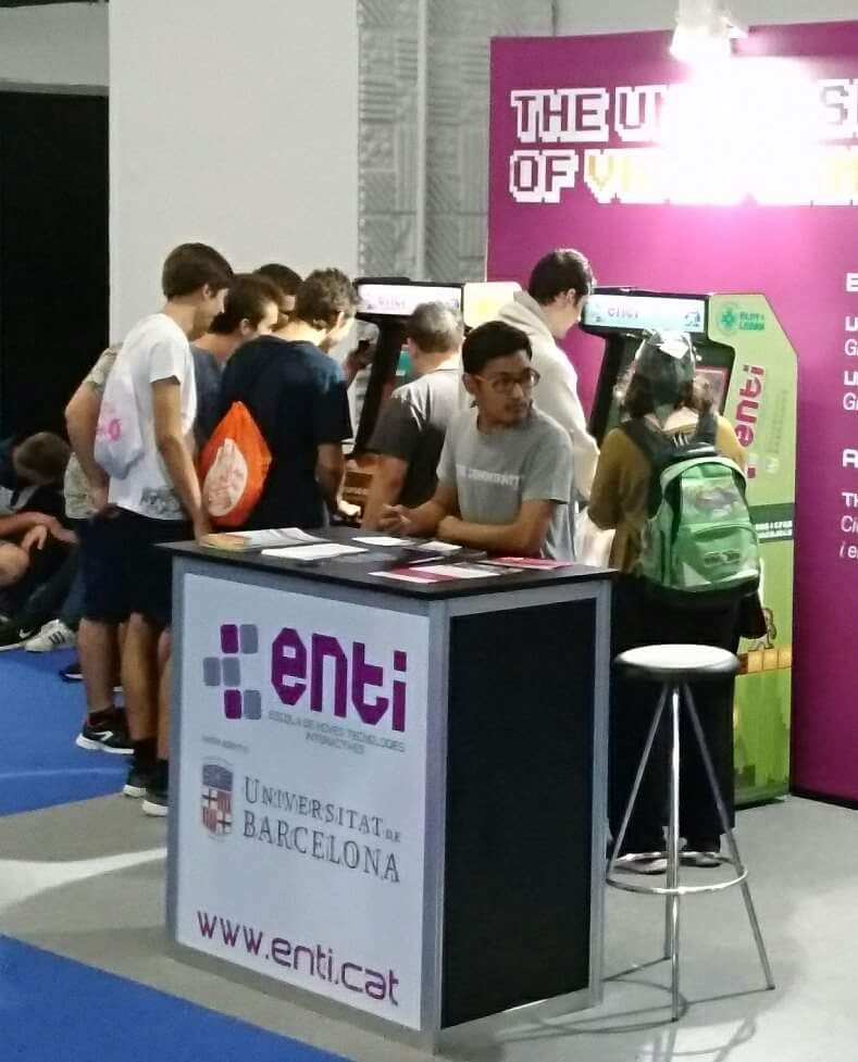 torrentsba's tweet image. Mira mama!! Refraction, mi juego con @FallenEdgeGames esta en la @BCNGamesWorld!!