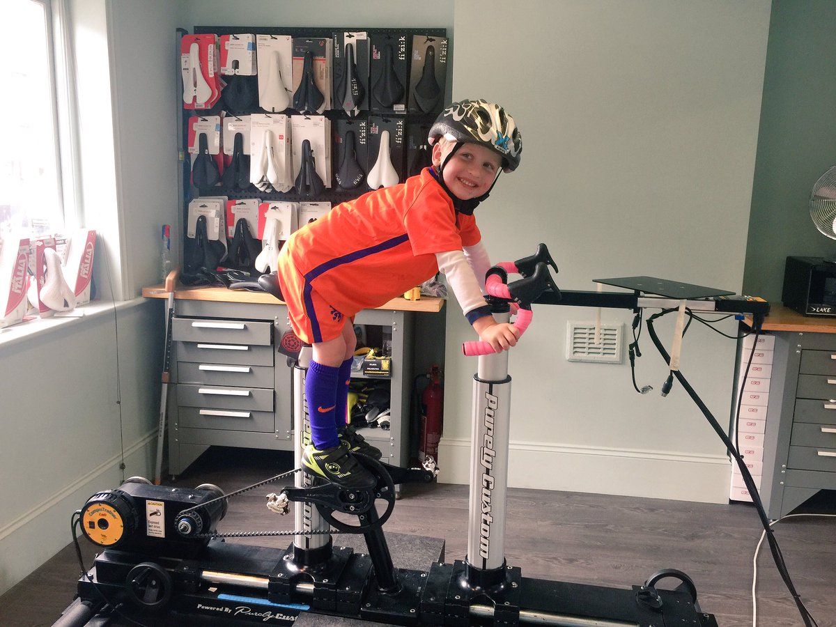 _T_J_A_'s tweet photo. Future champion right here. #bikefit @pearsoncycles https://t.co/axfLofavXm