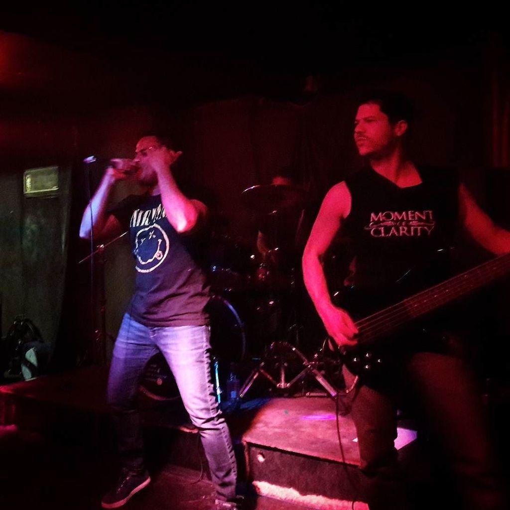 TheUNsceneSA's tweet photo. @m0ment0fclarity getting the crowd moving!
#metalhead #metal #capetown #instamood #headba… https://t.co/uTTpMB5R3r https://t.co/yKGieym9R3