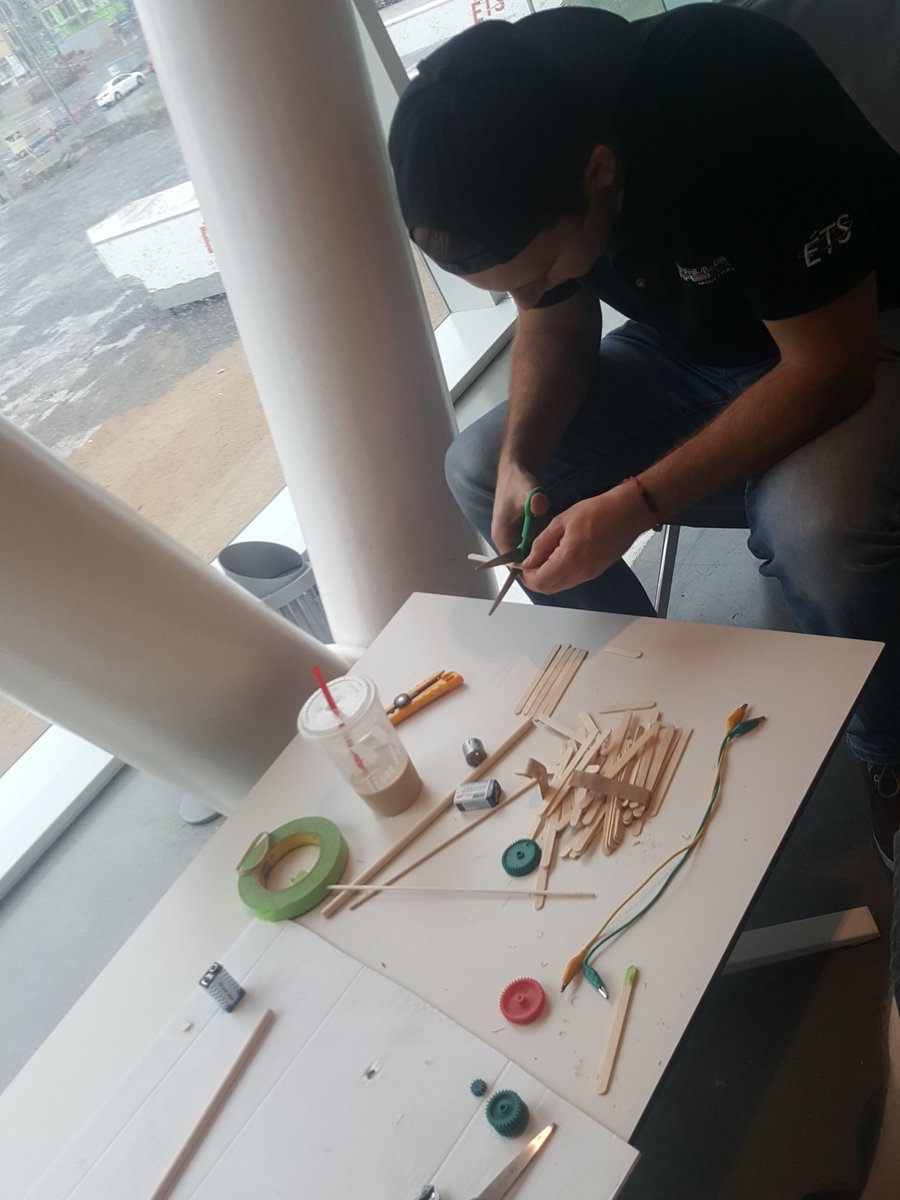 Team building en cours ! 
-- 
Team building in progress !