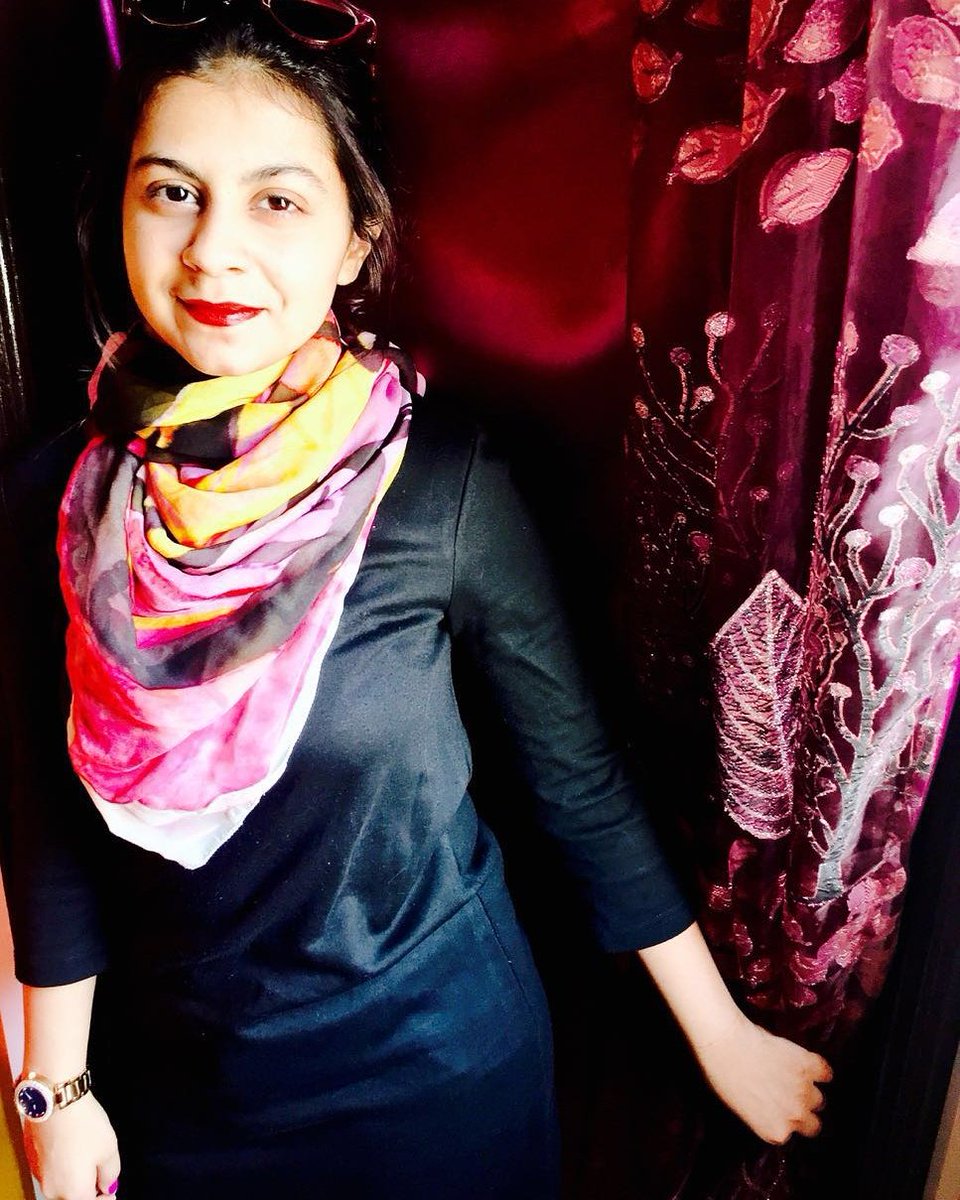 shopsatva's tweet photo. Piece of art. Scarves by Radhika Hamlai. Available at https://t.co/OsJHyxS4tY #shopsatva #lovehandmade #ethicalfashion #quirky #instadaily https://t.co/OtQXw8wAFx