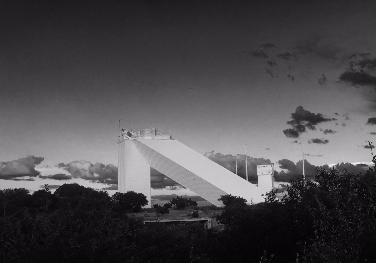 STEMJeff's tweet photo. Rob Sparks greets #ProjectAstro teachers and astronomers at Kitt Peak National Observatory @NOAONorth #Science #STEM https://t.co/pypC5Vy3du