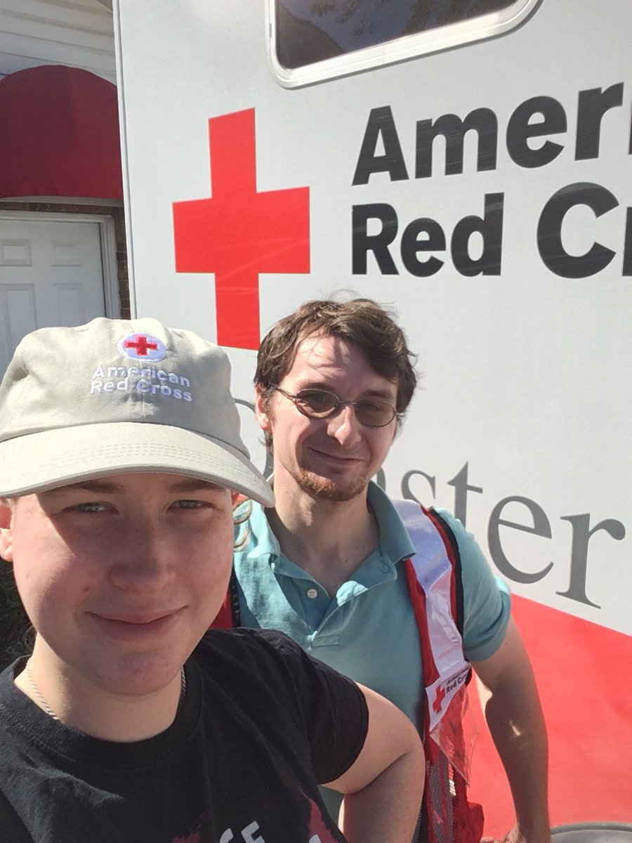 Michael and Kathryn are two of @RedCrossMiss #RedCrossers deploying to Florida for #HurricaneMatthew.