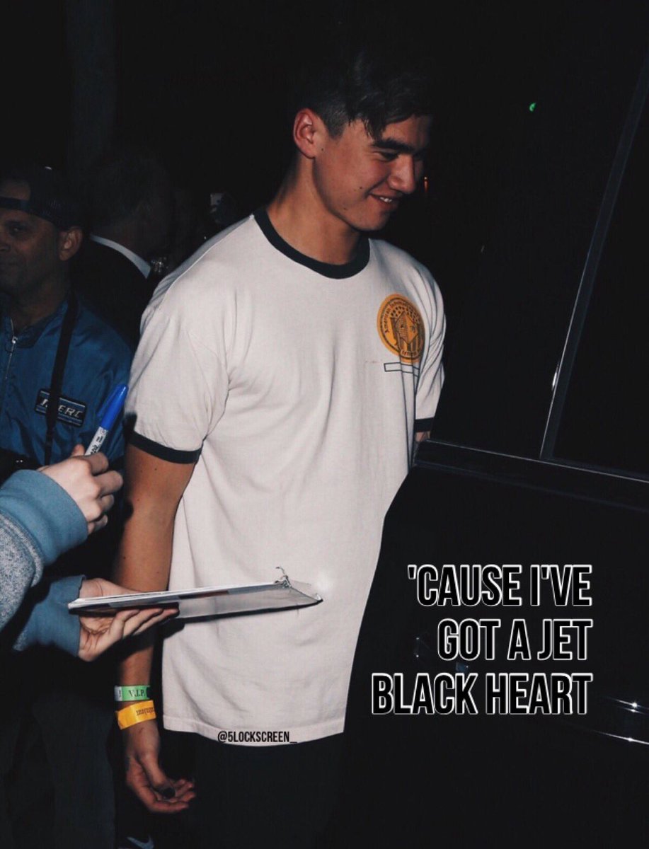 5lockscreen_'s tweet photo. •CALUM LOCKSCREEN
RT IF YOU SAVE IT PLEASE• https://t.co/BvPueKonur