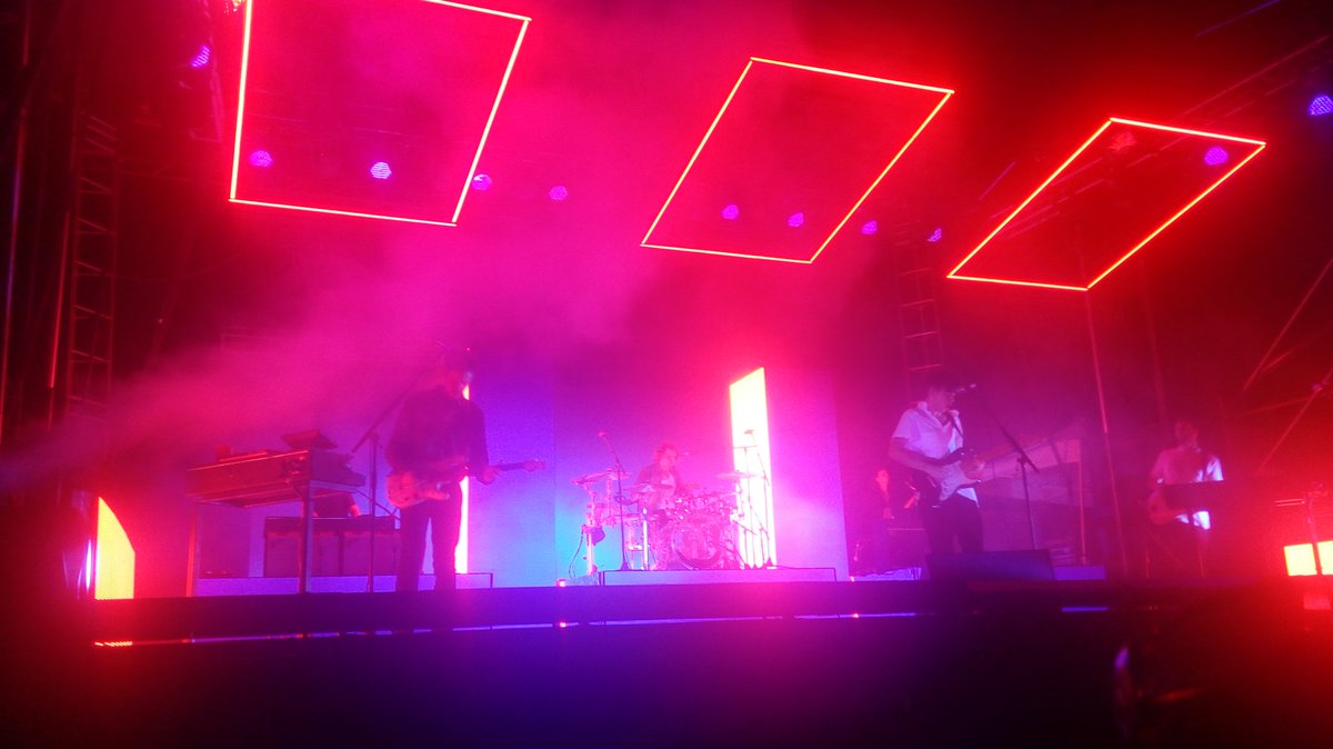 ItsEdithB's tweet photo. Ayer fue una de las mejores noches de mi vida 
@the1975 @The1975enMexico https://t.co/e10DgJmfpT