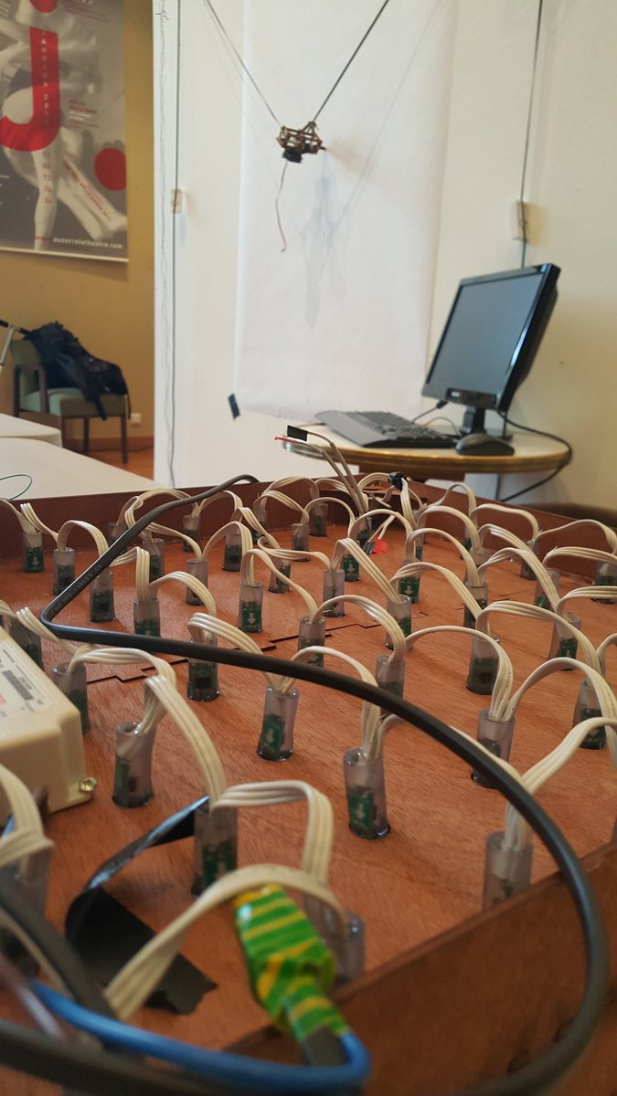 LesBeauxboulons's tweet photo. La fête de la science bat son plein au Théâtre d'#Auxerre #FeteDeLaScience #DIY https://t.co/Ltpdabf9UY