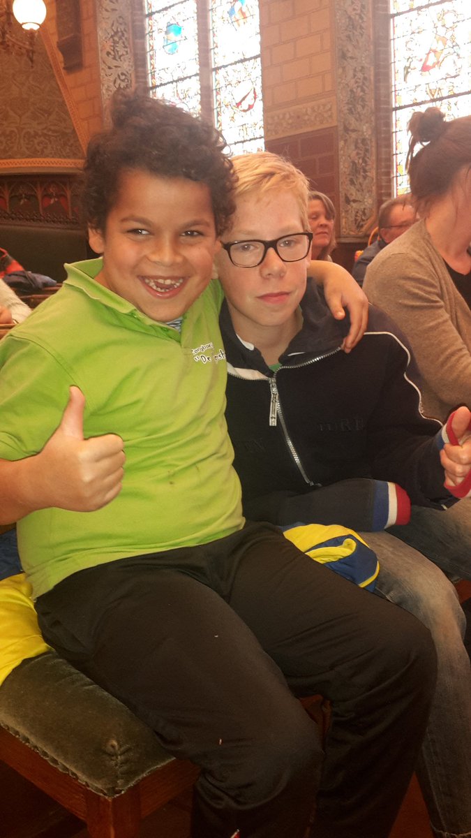 LuNijk's tweet photo. Meezing festival voor kinderen Statenzaal Zwolle #Ignas #Danielle was weer top. Deelnemers van de Maargies Hoeve hebben weer genoten https://t.co/cTMVGiHURI