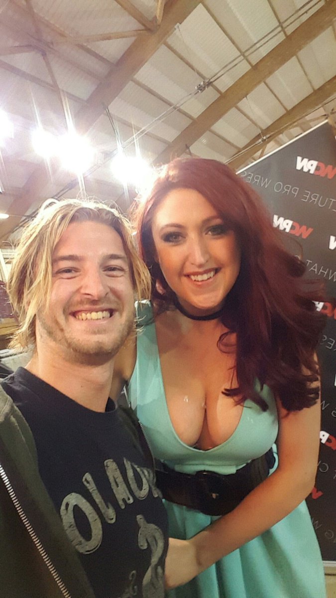 SmokeyJoeDraws's tweet photo. @Samoajoe, @SoCalValerie called me over for a picture because of my tshirt. Swap shirts after the event Val? #WCPW https://t.co/d4CMI7haAX
