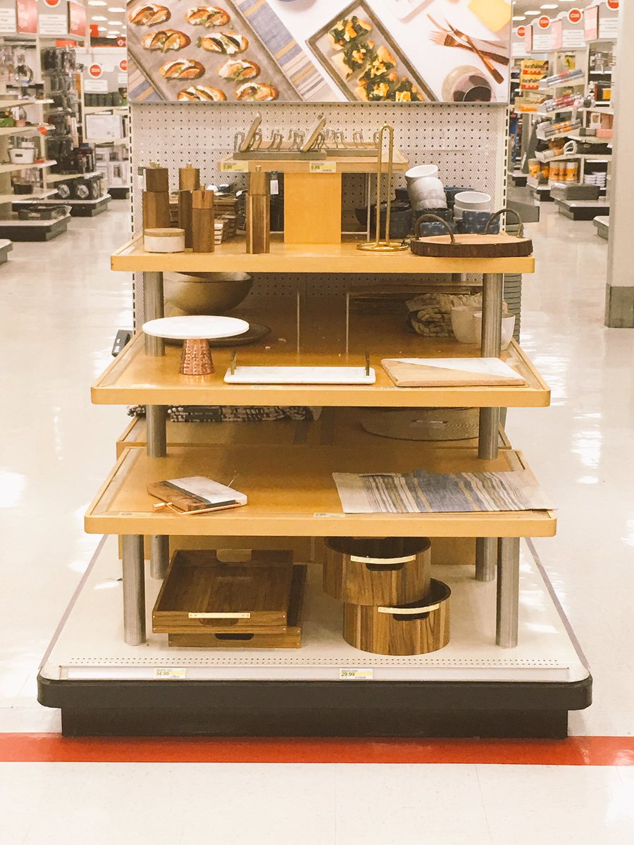 ChristyTGT1786's tweet photo. When your trend run and focals are broken you combine and drive #Cartwheel sales ! #DrivingSales #T93 #TargetGJ @annieloujenkins https://t.co/Rc5fuDwjRT