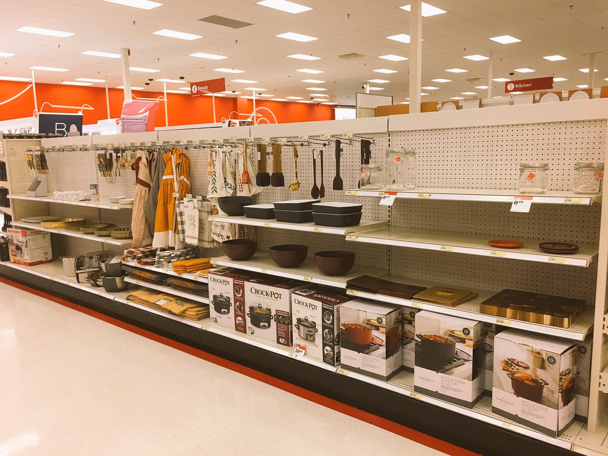 ChristyTGT1786's tweet photo. When your trend run and focals are broken you combine and drive #Cartwheel sales ! #DrivingSales #T93 #TargetGJ @annieloujenkins https://t.co/Rc5fuDwjRT