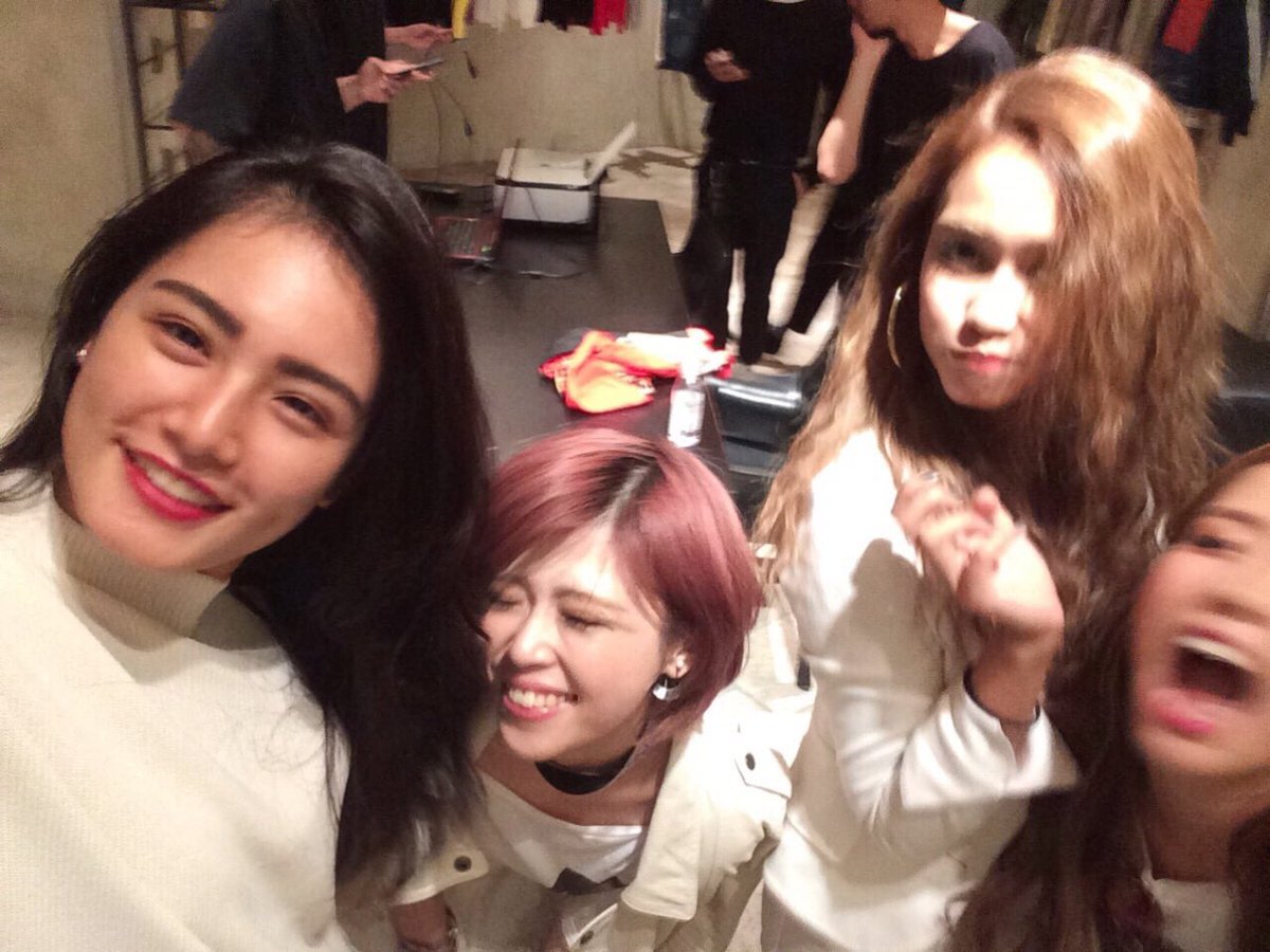 asato_mina's tweet photo. レセプション終了！！
Dantalian girls model 4👯👯

#fashion
#music
#modei
#reception https://t.co/ifRFO0jUaC