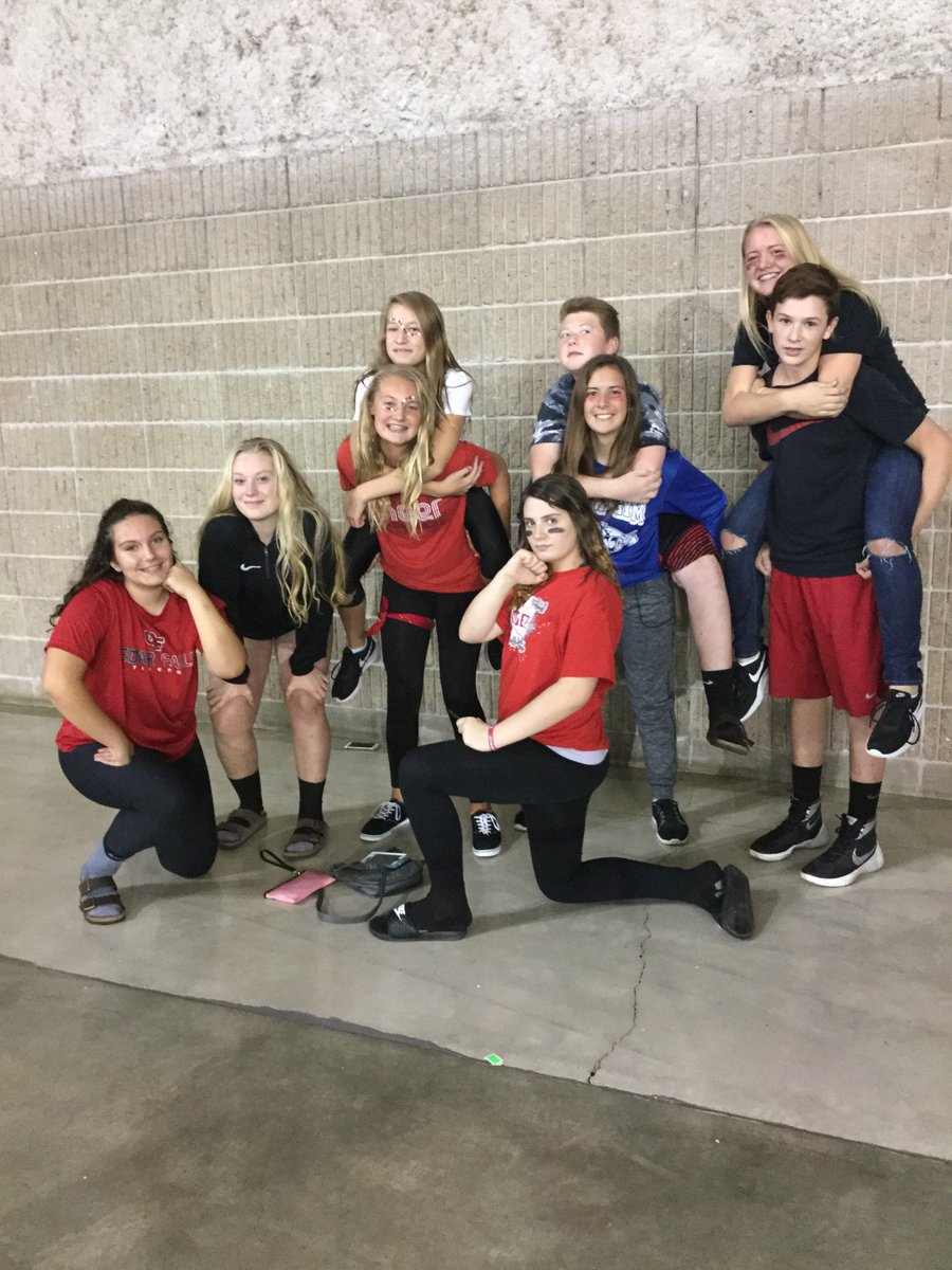 Zaah_draya22's tweet photo. The game was lit with the squad https://t.co/wyHLgBeO8G