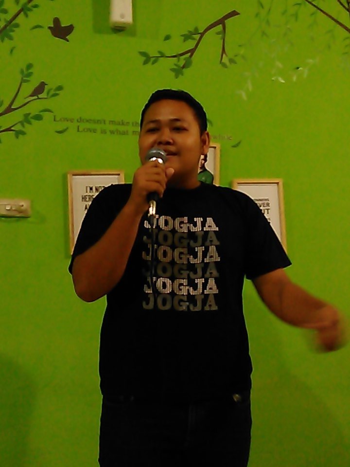 Sebelum kagak sempet ke upload maaf ya

Nih yg terakhir ada Tomi yah lupa ini mimin , baru nyoba