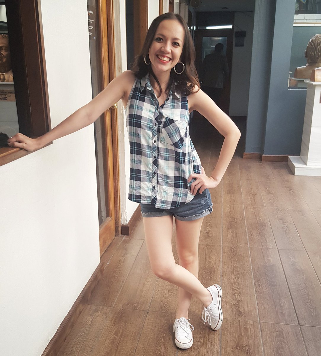 Ya estoy lista para conocer las 20 estrellas favoritas del 2011!! 🤗 ¡Empezamos con #Las20Hace5! 🚀☄

- <a href="/SussanHz/">Sussan Hernández</a> - 😘