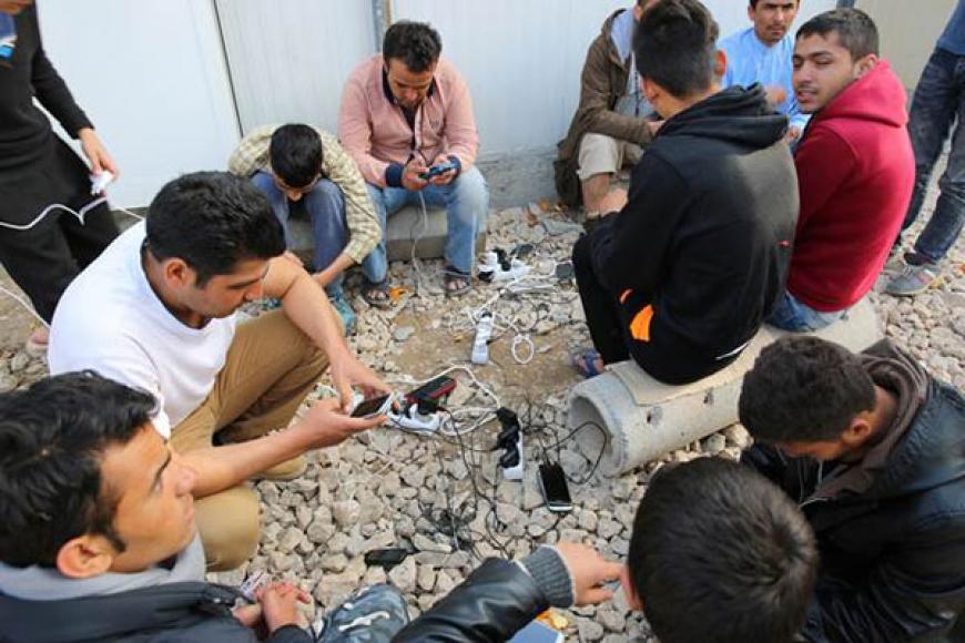 UNmigration's tweet photo. Every #migrant and #refugee’s story is unique, but a common thread of human mobility is connectivity.  https://t.co/KlgCNHs6ML https://t.co/AqImeIZP7S