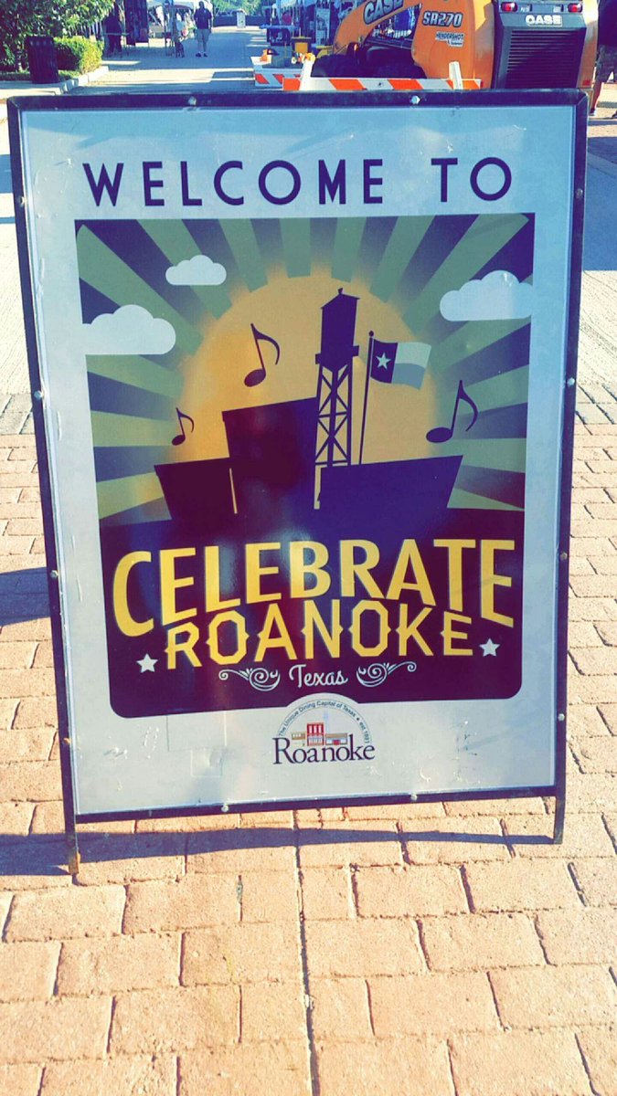 escapeIllusion_'s tweet photo. Come Celebrate Roanoke with us!! Play some games, win prizes, and master illusions! 💙 https://t.co/PH0LvjRjSv