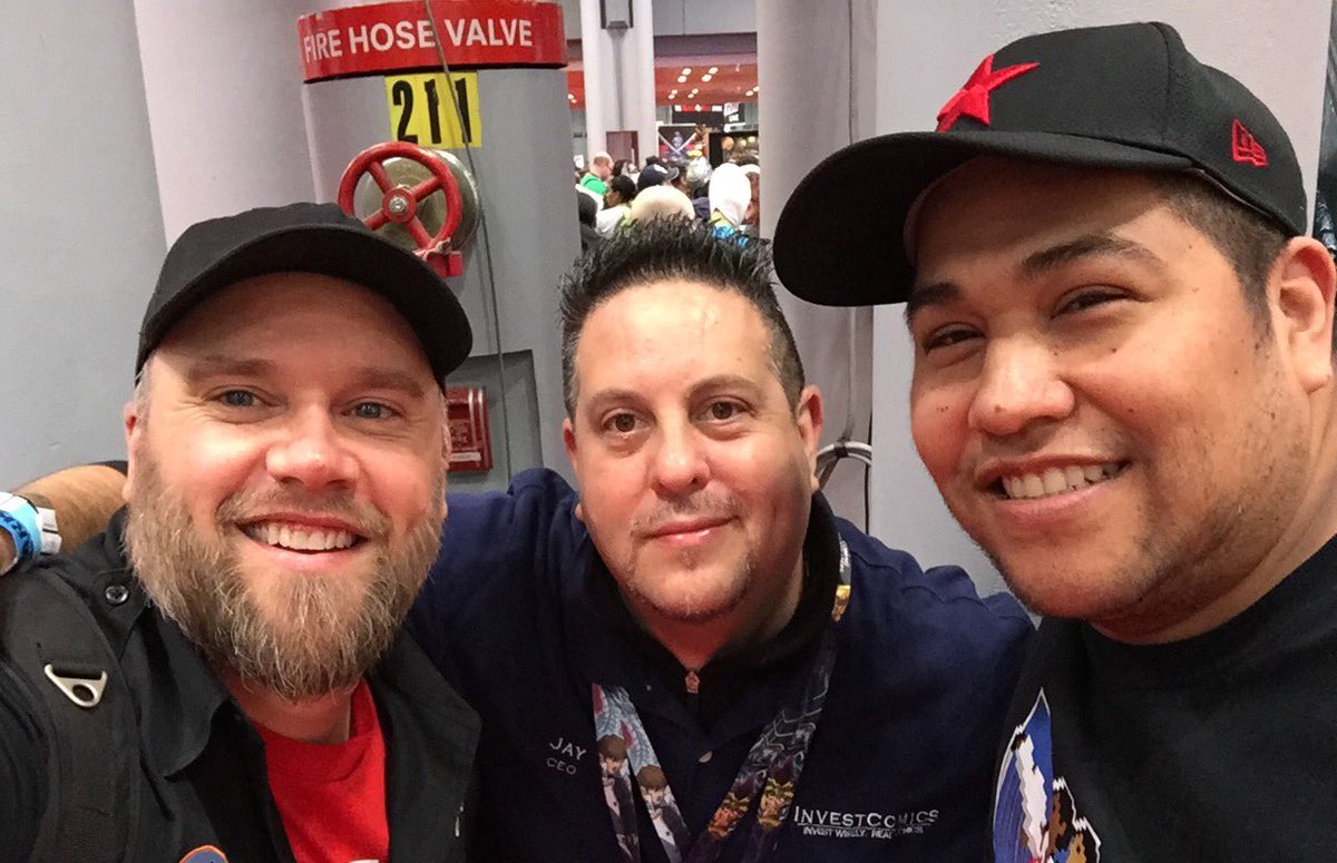 TheNerdFu's tweet photo. Finally met up with Jay of @InvestComics at #NYCC!! Such a great guy.
#ComicGuru #WhatsUpJay #NerdsUnite https://t.co/iaGxtQpLMa