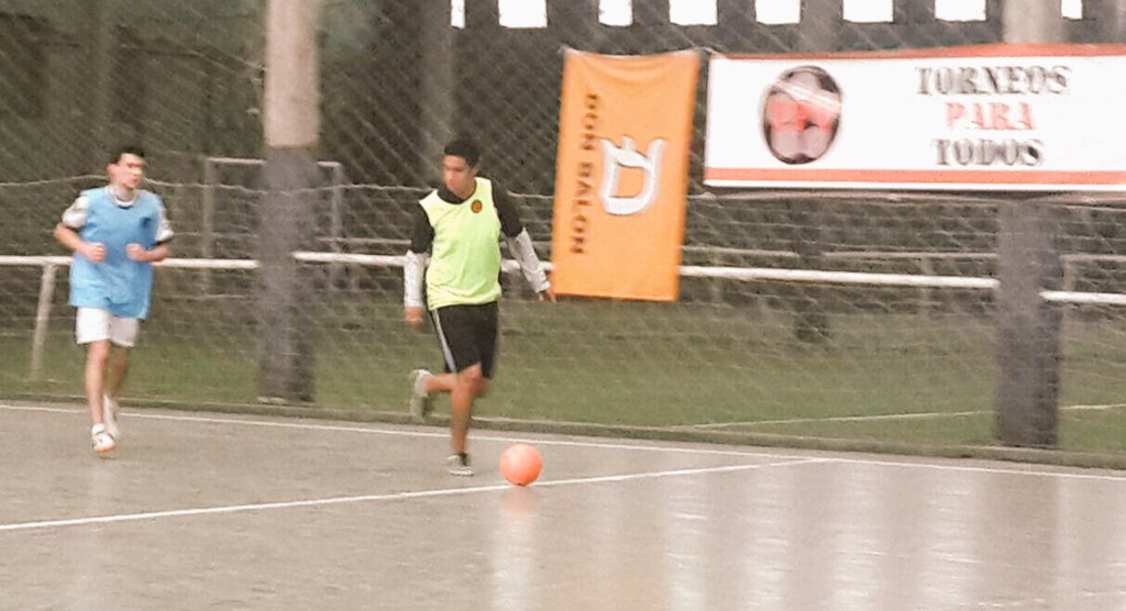 TPTSabados's tweet photo. #Reducido #Sub20
#OnechopeFC cae al termino del PT 6x2 ante un @ToqueaToqueOk imparable. https://t.co/cl0KhfcW1R