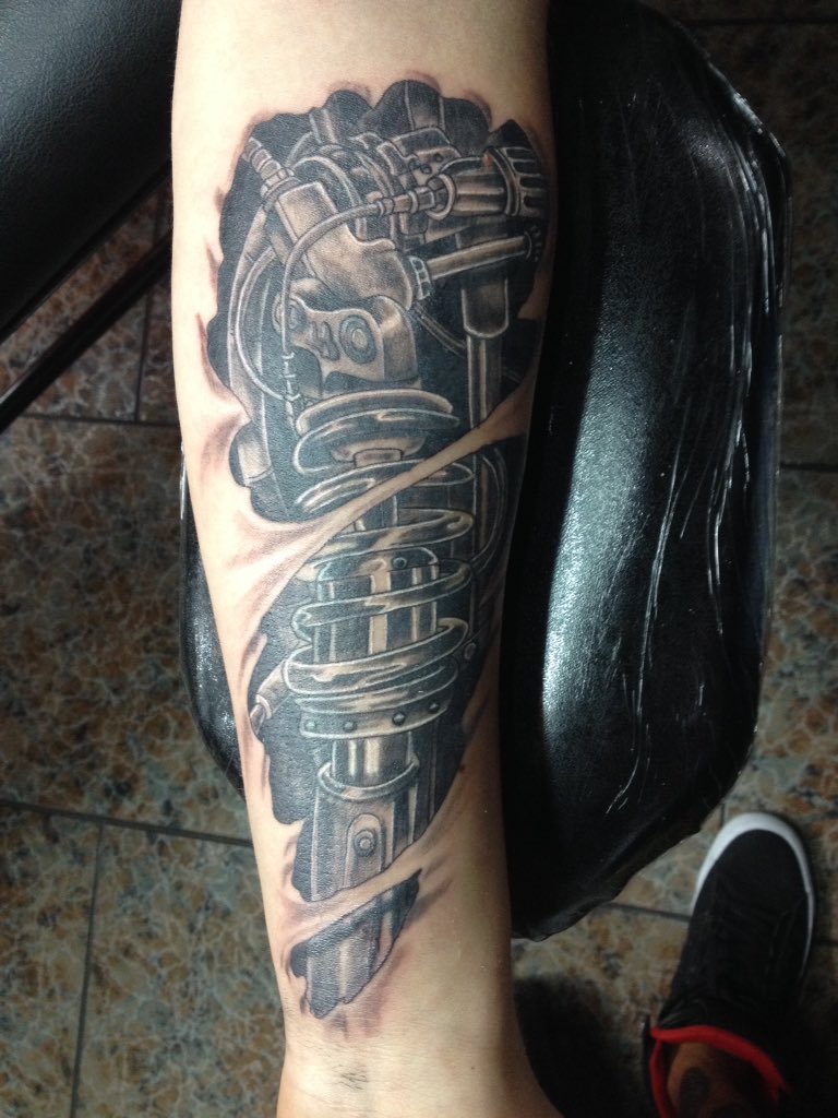 tattoomarc13's tweet photo. #bio mechanical #springs #tattoo #ayianapa #cyprusrt @Inkedmag @TattoosWin @RockTats @BloodBrothersCy @TattooSociety13 https://t.co/LTKdd34Ju1