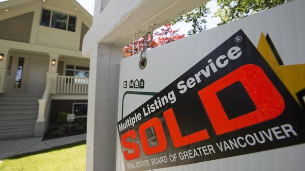 How the new housing rules affect your purchasing power trib.al/cOTo6jo