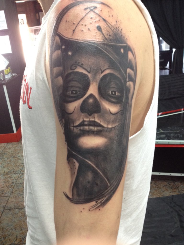 tattoomarc13's tweet photo. #face #tattoo #ayianapa #cyprusrt @Inkedmag @TattoosWin @RockTats @BloodBrothersCy @HotTattooBabes @TattooSociety13 https://t.co/KcS267QzCP