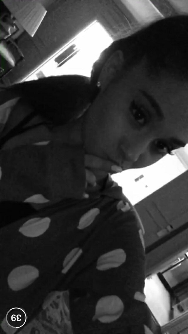 arohariana's tweet photo. #ArianatorsBoxLFS https://t.co/caSkgYSs8x