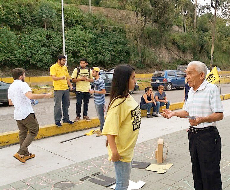 JuvenilPjSaa's tweet photo. 🚨 07/10 La inflación y altos costos qué presenciamos a diario en nuestro país nos dejarán usando sólo uniformes de cartón https://t.co/zpYRXULcN2