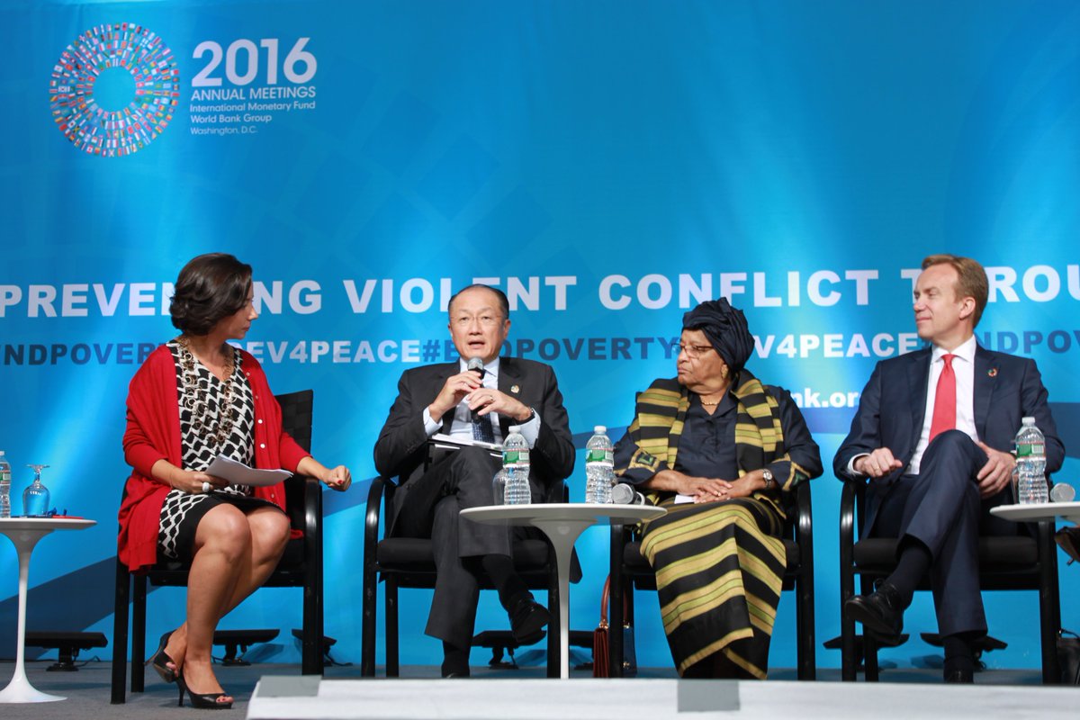 WorldBankGroup's tweet photo. Today, 17% of global poor live in areas w conflict &amp; fragility—that number is projected to rise to ~50% by 2030. -@JimYongKim #Dev4Peace https://t.co/9rUdwLwJRD