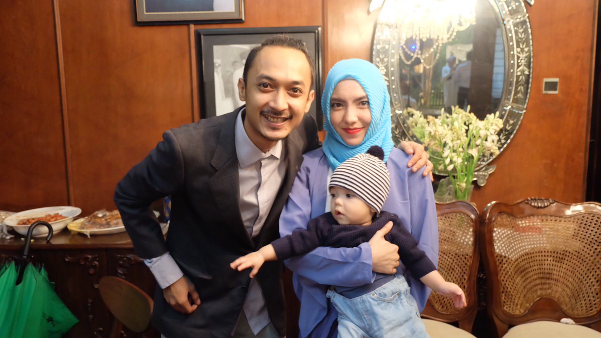 Pancatia's tweet photo. Rico fam #mandahanzhalal https://t.co/Q7GCjRrOIf